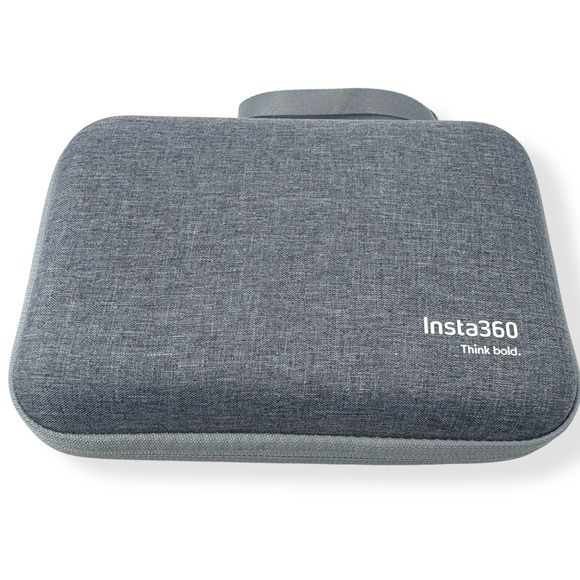 Insta360 GO 3S Ultimate Bundle Midnight Black 128GB - Picture 15 of 16